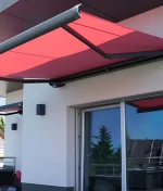 Case 4-Fully cassette curved arm sunshade
